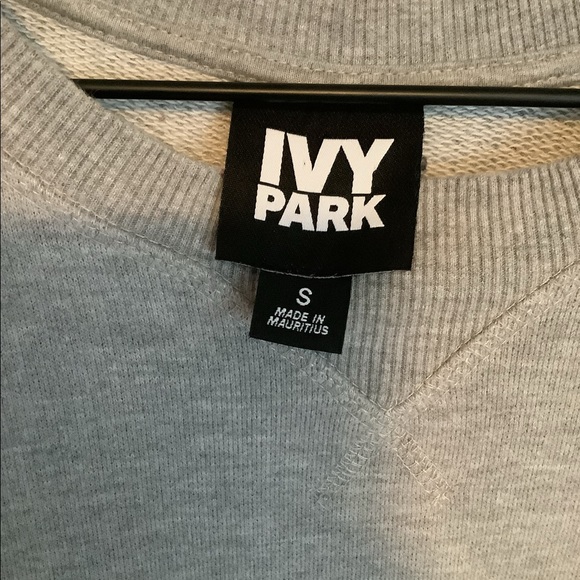Ivy Park Logo Gray Crewneck Sweatshirt Small - Picture 3 of 6
